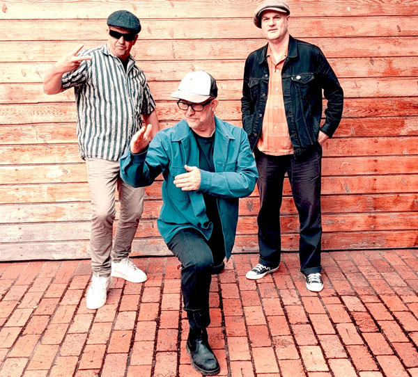 THE VANGUARDS TRIO